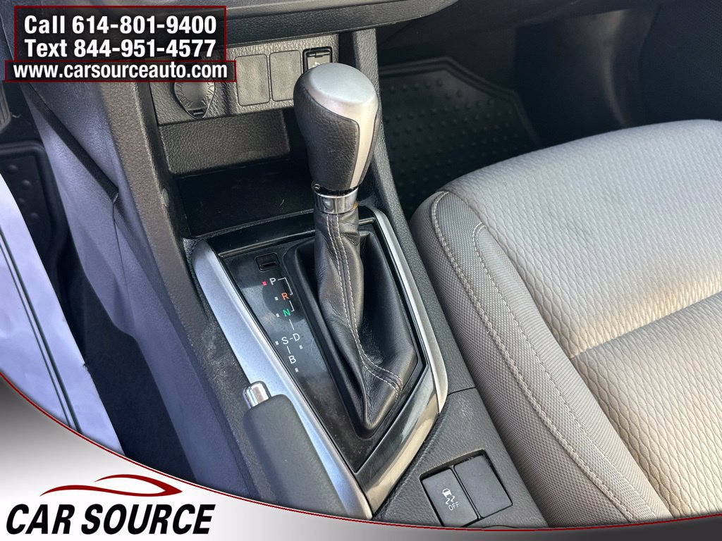 Used 2016 Toyota Corolla LE FWD image 18