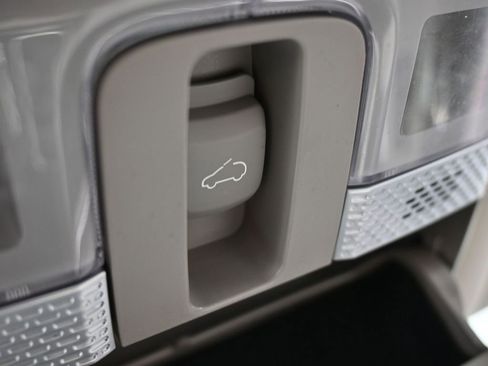 Used 2022 Kia Telluride EX w/ EX Premium Package image 32