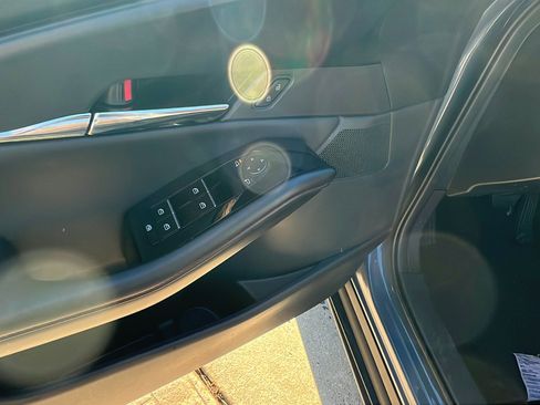 Used 2025 MAZDA CX-30 AWD 2.5 S w/ Preferred Package image 15