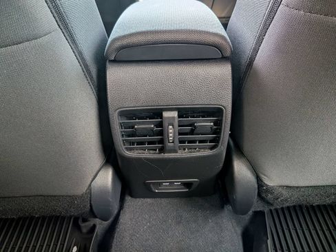 Used 2024 Toyota Corolla Cross AWD Hybrid image 35