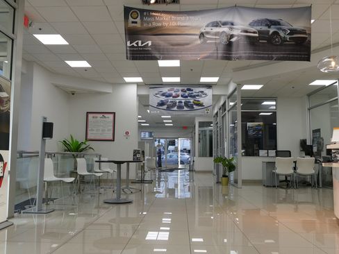 Used 2025 Kia K4 LXS image 12