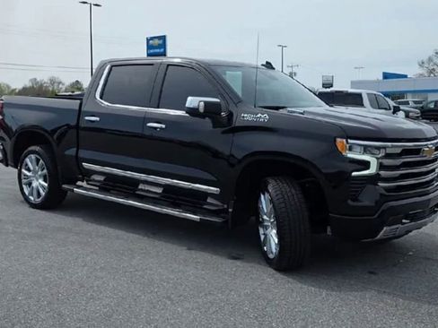 Certified 2023 Chevrolet Silverado 1500 High Country w/ High Country Premium Package image 2