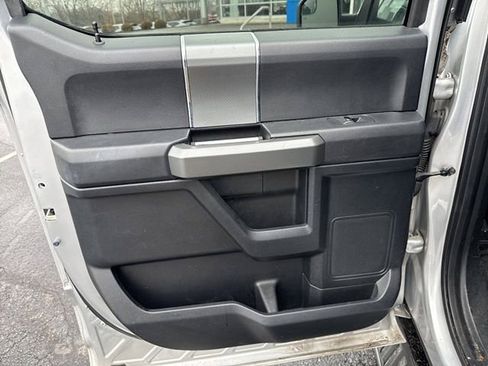 Used 2016 Ford F150 XLT w/ Equipment Group 302A Luxury image 28