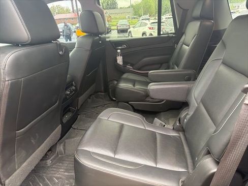 Used 2020 GMC Yukon SLT w/ Premium Edition AWD/4WD image 17