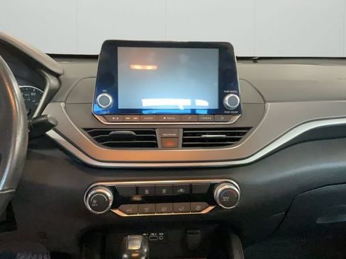 Used 2024 Nissan Altima 2.5 SR FWD image 35