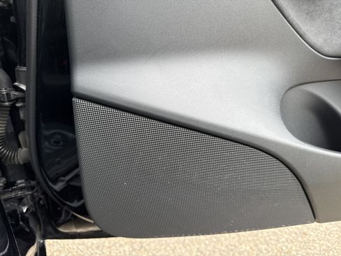 Used 2023 Tesla Model 3 Standard Range image 37