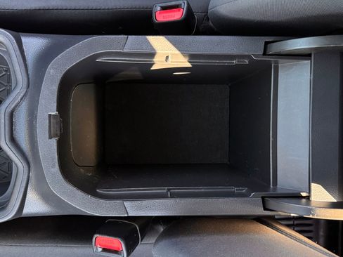 Used 2019 Toyota RAV4 LE w/ Carpet Mat Package image 26