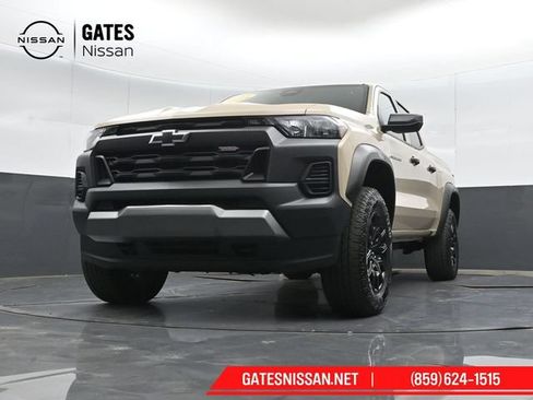 Used 2024 Chevrolet Colorado Trail Boss w/ Advanced Trailering Package AWD/4WD image 40
