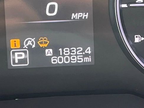 Used 2021 Subaru Outback Premium image 17