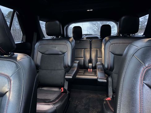 Certified 2022 Ford Explorer ST-Line w/ Class IV Trailer Tow Package image 36