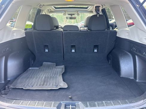 Used 2019 Subaru Forester Premium AWD/4WD image 6