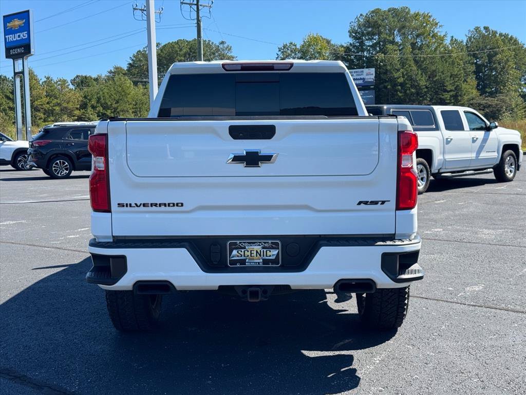 Used 2021 Chevrolet Silverado 1500 RST w/ Redline Edition AWD/4WD image 4