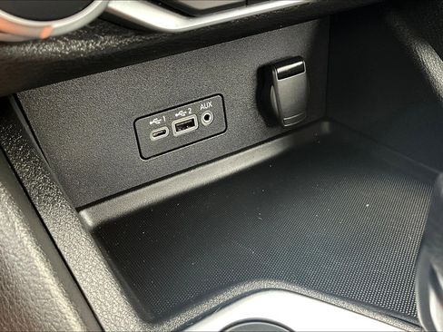 Used 2022 Nissan Sentra SV image 33