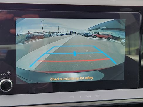 Used 2024 Toyota Prius Limited image 29