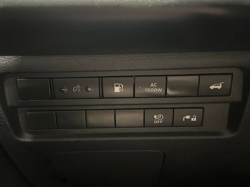 Used 2023 Mitsubishi Outlander SEL image 39