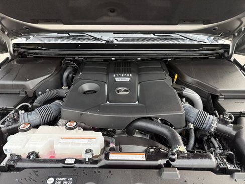 Used 2024 Lexus GX 550 image 14