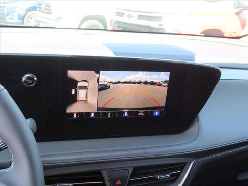 Certified 2024 Buick Encore GX Avenir w/ Avenir Technology Package image 25