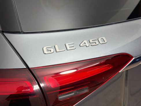 Used 2025 Mercedes-Benz GLE 450 4MATIC image 31