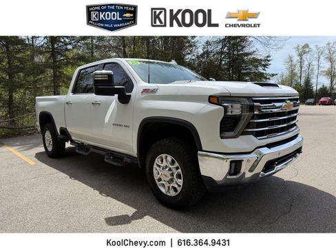 Used 2024 Chevrolet Silverado 2500 LTZ w/ LTZ Plus Package AWD/4WD image 1