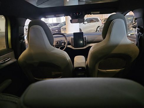 Used 2025 Volvo EX30 Ultra image 9