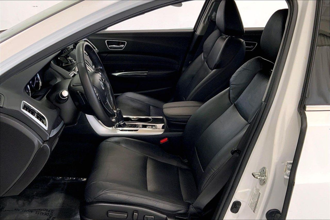 Used 2019 Acura TLX w/ Technology Package FWD image 18