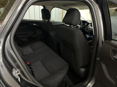 Used 2017 Ford Focus SE image 14