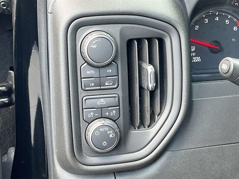 Used 2023 Chevrolet Silverado 1500 Custom AWD/4WD image 10