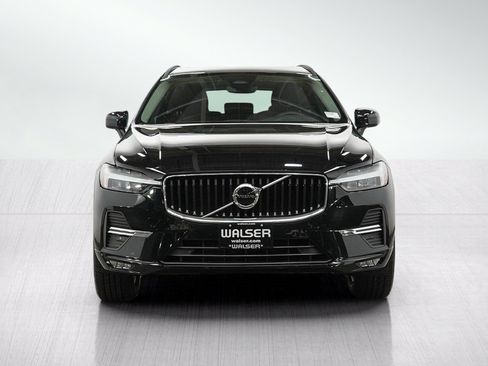 Used 2022 Volvo XC60 B5 Momentum AWD/4WD image 8