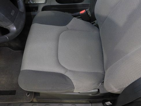 Used 2010 Suzuki Equator 2WD Extended Cab image 38