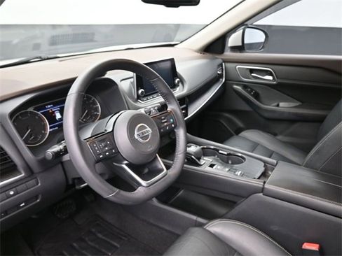 Used 2021 Nissan Rogue SL image 18