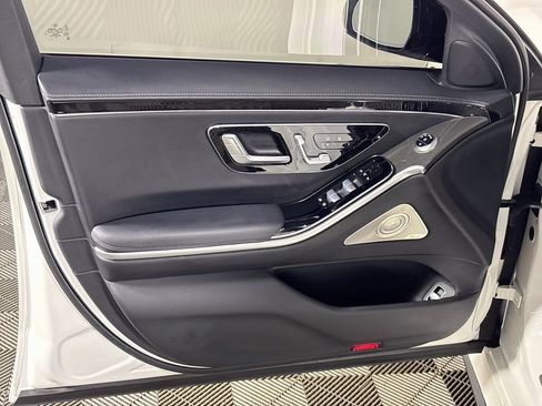 Used 2022 Mercedes-Benz S 500 4MATIC image 10