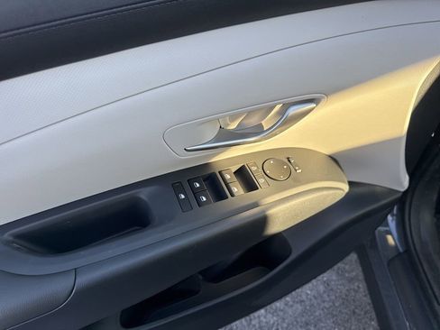 New 2026 Hyundai Tucson SE image 16
