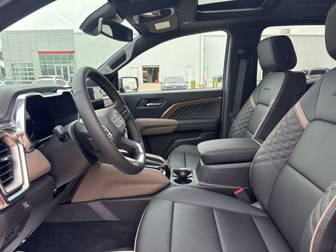 New 2026 GMC Canyon Denali AWD/4WD image 17