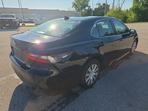 Used 2023 Toyota Camry LE w/ Audio Upgrade Package FWD image 4