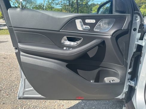 New 2026 Mercedes-Benz GLS 450 4MATIC image 13