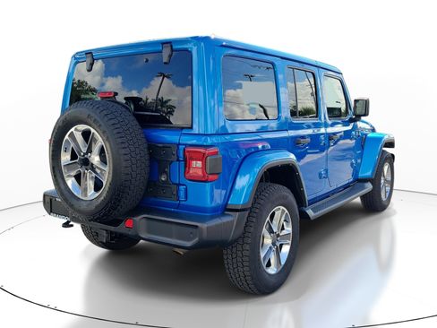Used 2021 Jeep Wrangler Unlimited Sahara AWD/4WD image 8