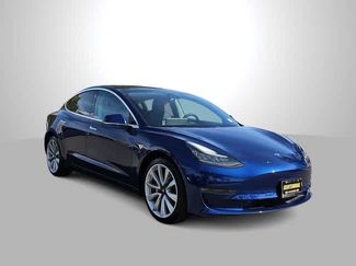 Used 2019 Tesla Model 3 Long Range video 2