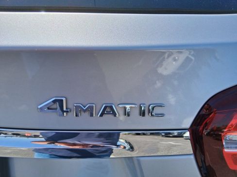 Used 2018 Mercedes-Benz GLA 250 4MATIC w/ Premium Package image 16