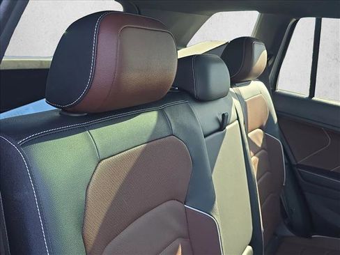 Used 2024 Volkswagen Tiguan SEL R-Line image 20