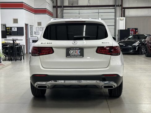 Used 2021 Mercedes-Benz GLC 300 GLC 300 4MATIC AWD 4dr SUV image 3