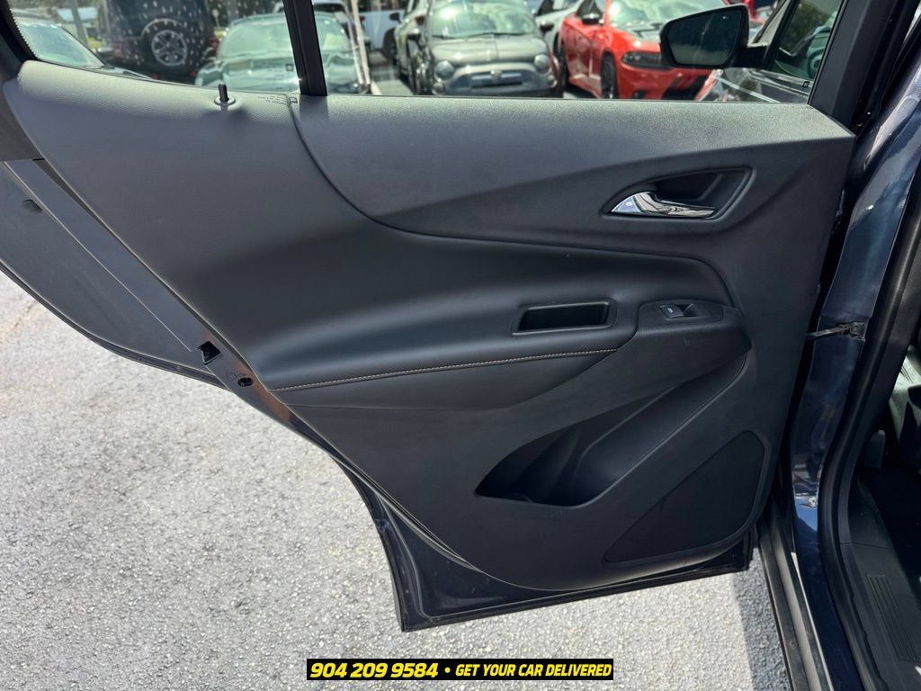 Used 2018 Chevrolet Equinox Premier FWD image 19