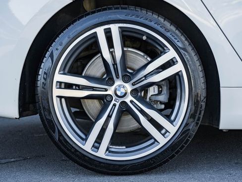 Used 2019 BMW 740i 740i w/ M Sport Package image 21