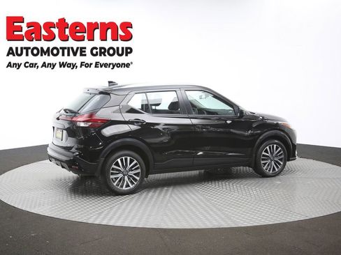 Used 2023 Nissan Kicks SV FWD image 41