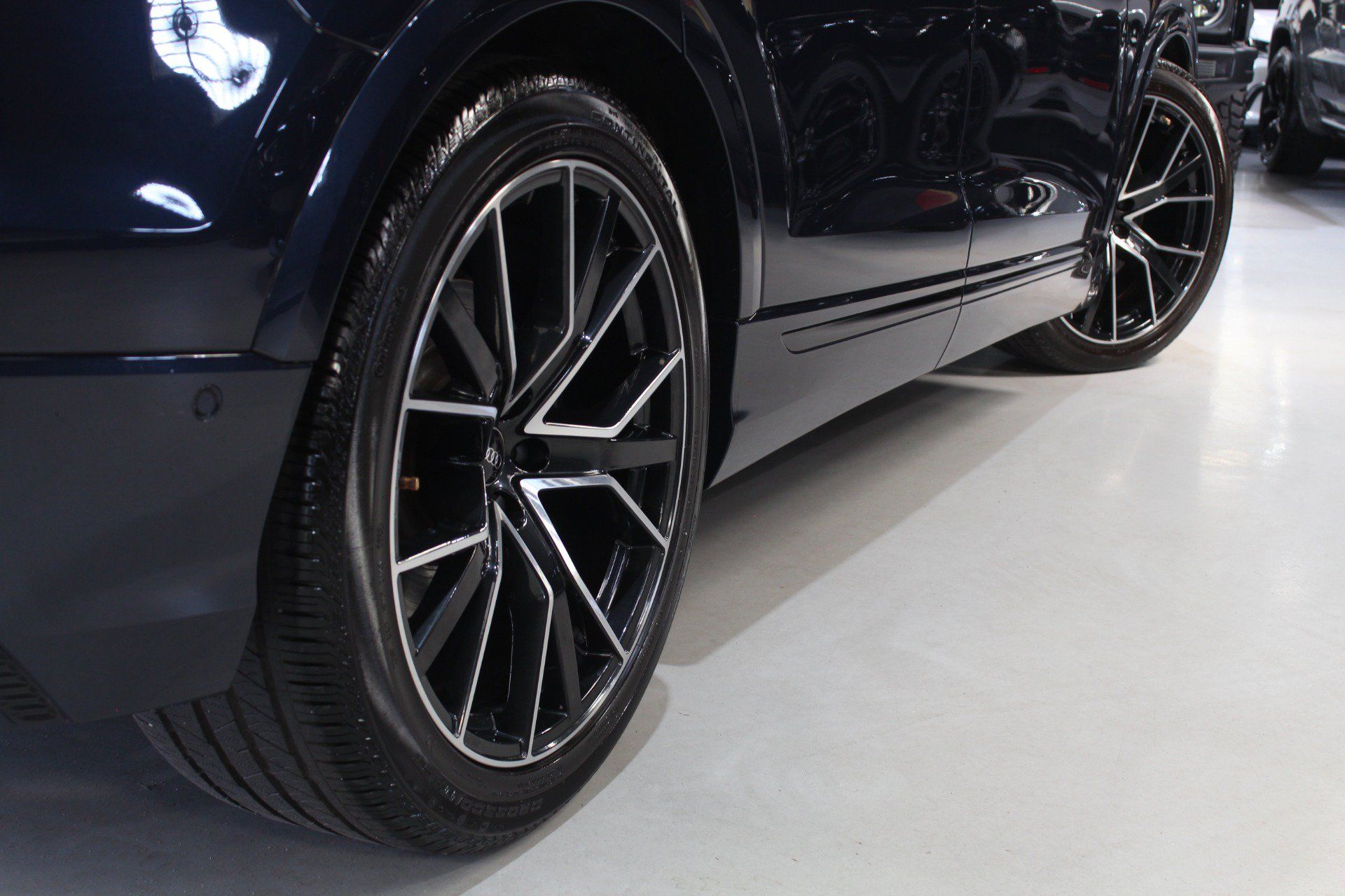 Used 2023 Audi SQ8 Premium Plus AWD/4WD image 19