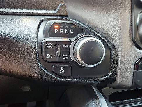 Used 2021 RAM 1500 Big Horn AWD/4WD image 14