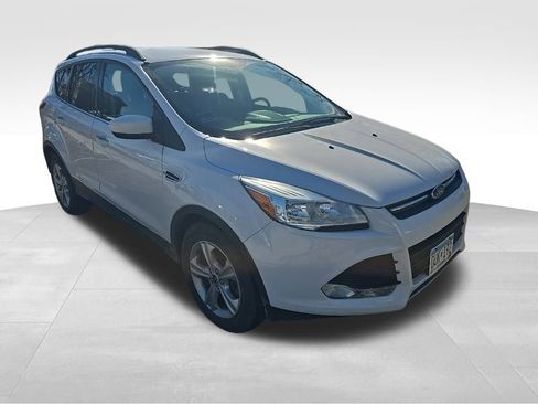 Used 2014 Ford Escape SE w/ Equipment Group 201A image 8