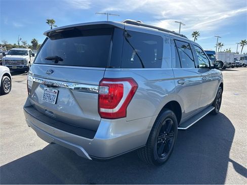 Certified 2021 Ford Expedition XLT image 6