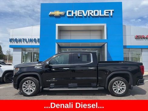 Used 2024 GMC Sierra 1500 Denali w/ Technology Package AWD/4WD image 3