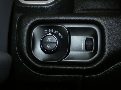 Used 2022 RAM 1500 Big Horn image 16