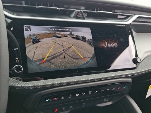 New 2026 Jeep Cherokee Laredo AWD/4WD image 14
